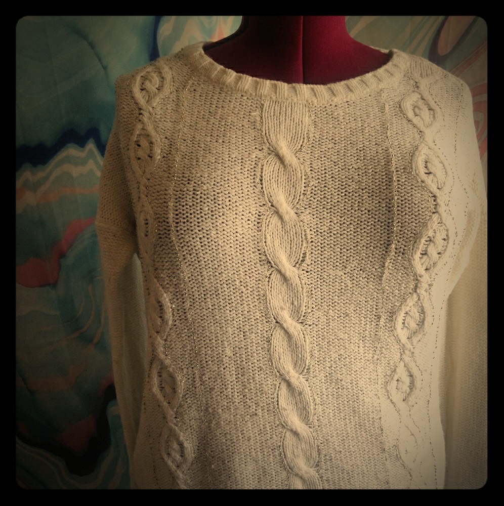 Cable knit Sweater